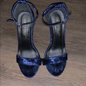 Chase & Chloe Midnight blue velvet high heels